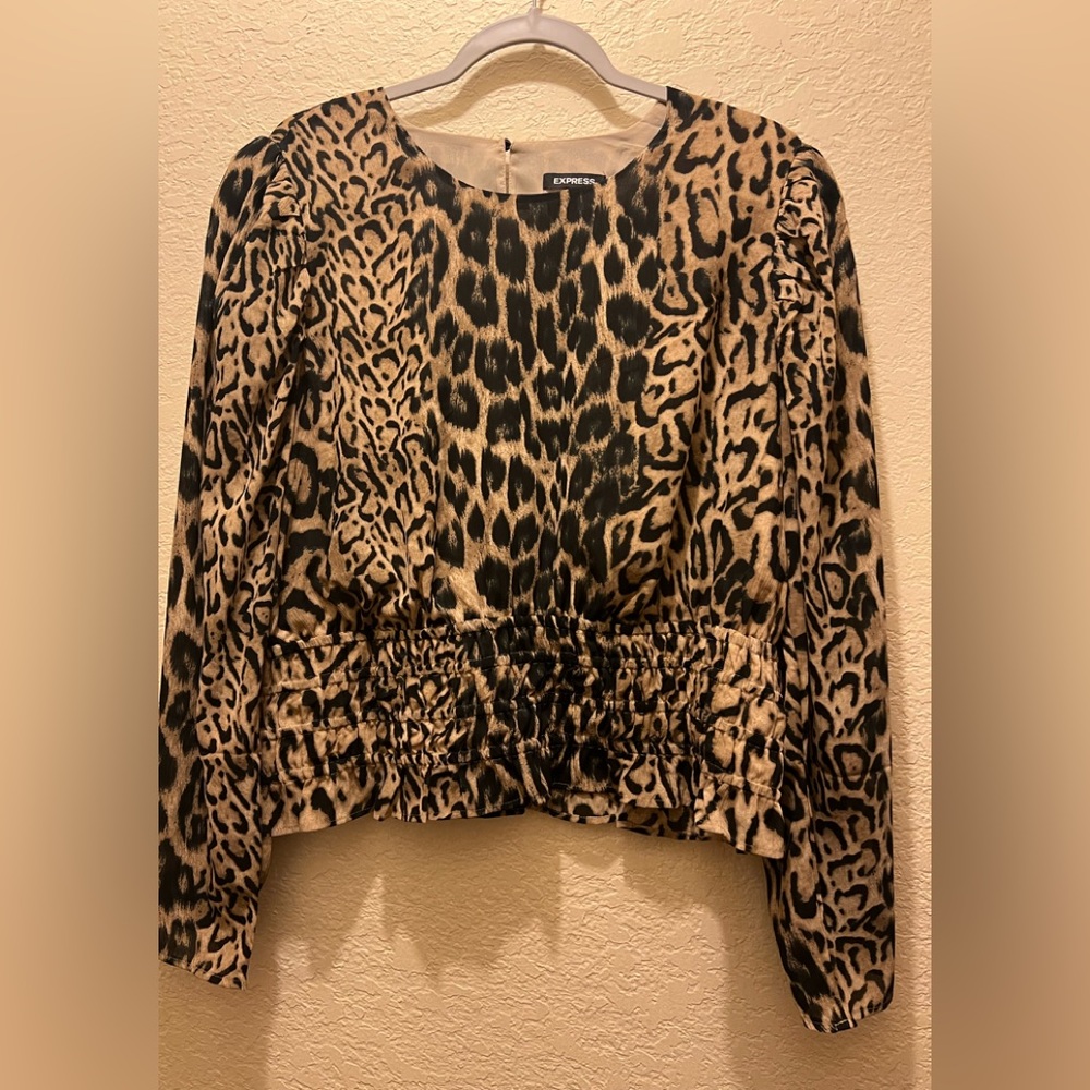Express Leopard Print Ruched Bottom Shirt - Picture 2 of 3